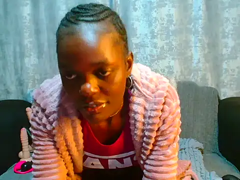 VANESAAMBER23 online show from October 2025 12:09:01 AM