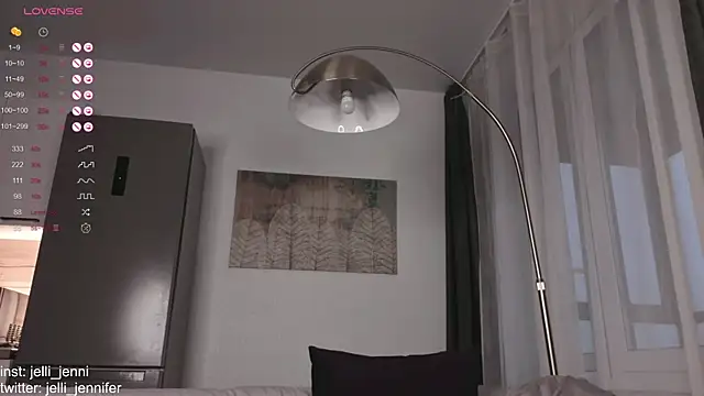 jelli jenni online show from October 2025 02:04:01 PM