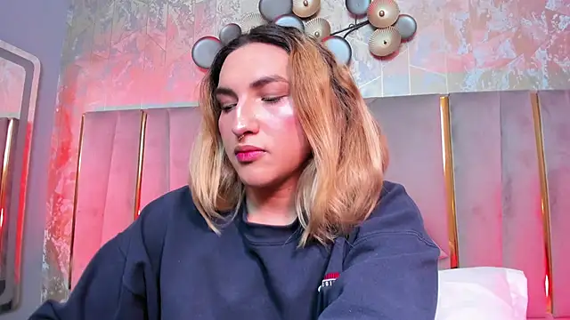 TomLondon  online show from February 2026 05:40:02 PM