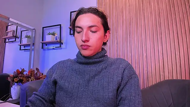 TomLondon  online show from February 2026 10:45:02 AM