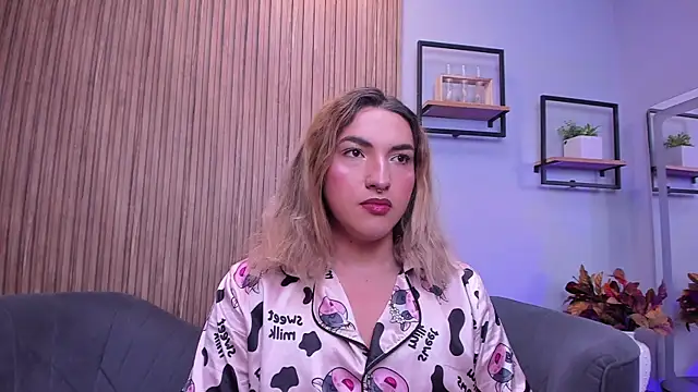 TomLondon  online show from December 2025 09:34:02 AM