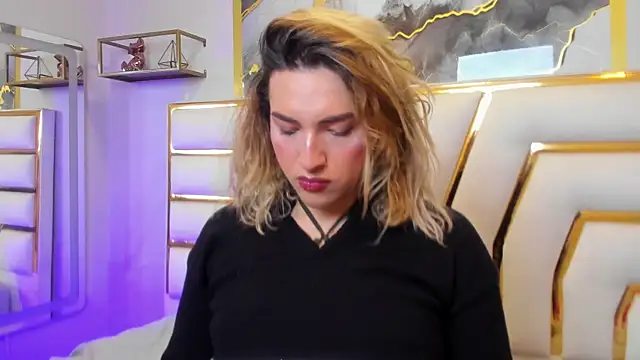 TomLondon  online show from December 2025 01:38:02 PM