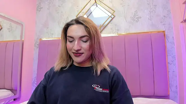 TomLondon  online show from November 2025 11:55:02 AM