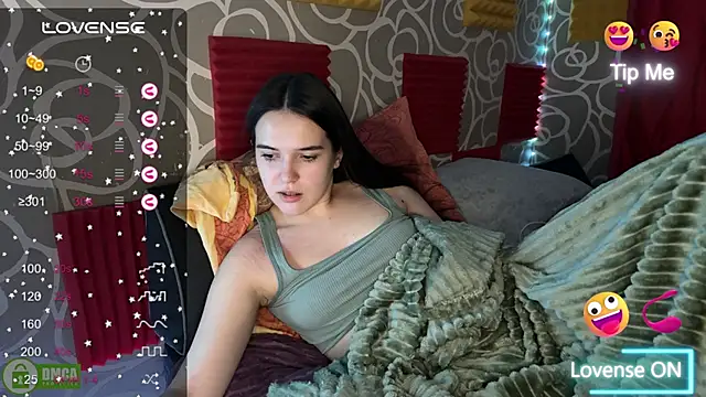 Snapshot of the_princese chatting on February 2025 06:33:02 PM the princese online show from February 2025 06:33:02 PM