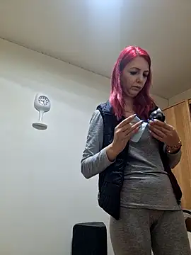 Evadesirex46 online show from May 2026 06:28:02 AM