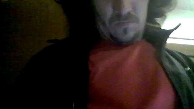 Snapshot of Lilsmokeshow017 chatting on May 2026 07:29:02 AM Lilsmokeshow017 online show from May 2026 07:29:02 AM