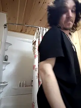 Lilsmokeshow017 online show from April 2026 08:00:01 PM