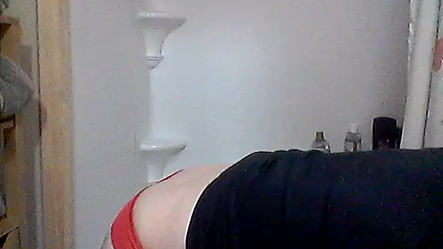 Snapshot of Lilsmokeshow017 chatting on May 2026 03:48:02 AM Lilsmokeshow017 online show from May 2026 03:48:02 AM