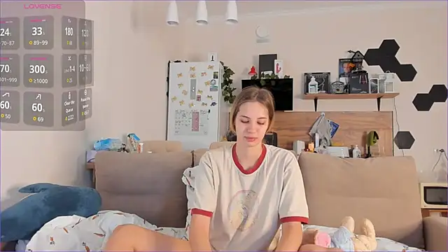 Snapshot of Girl_alone_home chatting on September 2025 03:34:02 AM Girl alone home online show from September 2025 03:34:02 AM