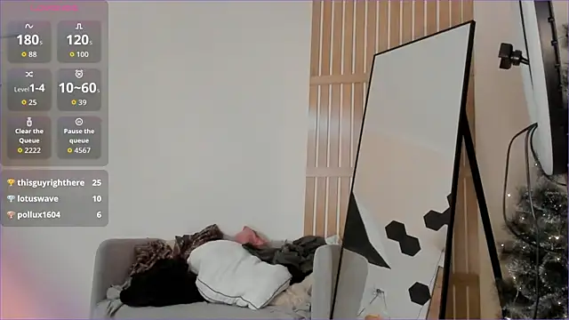 Girl alone home online show from December 2025 05:14:02 PM