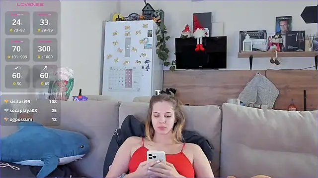 Girl alone home online show from February 2026 04:49:02 PM