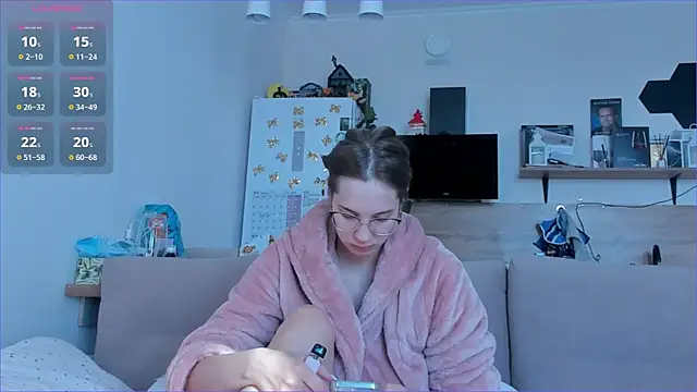 Girl alone home online show from April 2026 03:54:02 AM