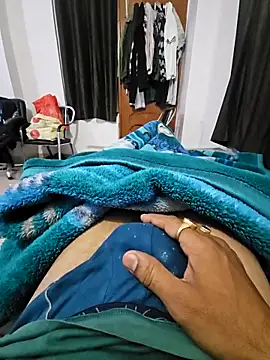 villagb12 online show from November 2025 05:50:01 PM