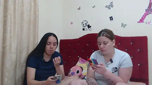 Snapshot of Lola_barbara chatting on February 2025 12:19:02 AM Lola barbara online show from February 2025 12:19:02 AM