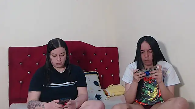 Snapshot of Lola_barbara chatting on October 2025 03:25:02 PM Lola barbara online show from October 2025 03:25:02 PM