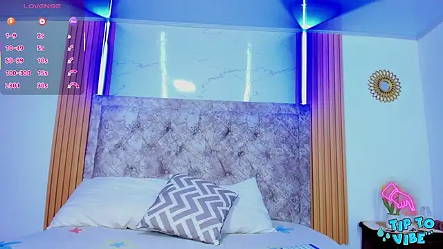 Snapshot of kimdavies1 chatting on November 2025 07:06:01 PM kimdavies1 online show from November 2025 07:06:01 PM