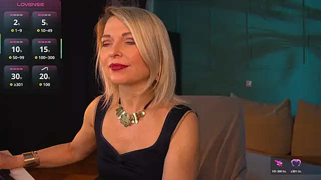 Gloria Lovely online show from April 2026 11:17:01 AM