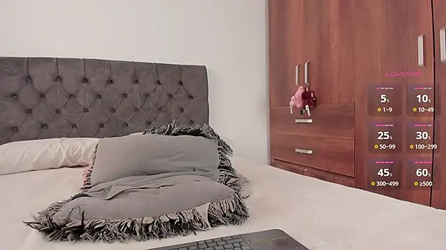 jordanmuskk online show from November 2025 07:36:02 PM