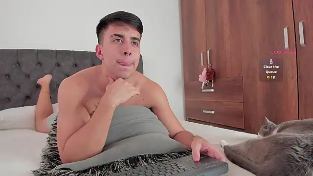 jordanmuskk online show from November 2025 06:44:02 PM