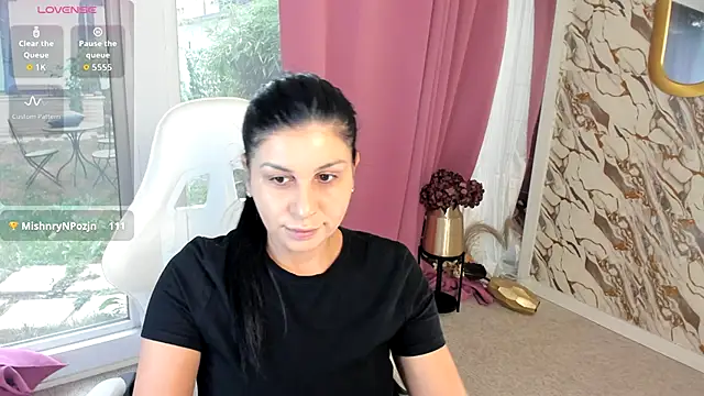 patriciakeys online show from September 2025 06:42:01 AM