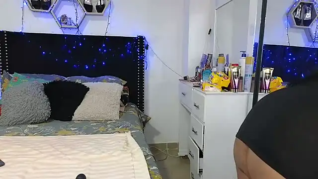 charlotte 077 online show from February 2026 02:53:01 AM