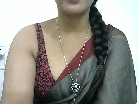 Snapshot of rashmika_reddy chatting on February 2026 05:05:01 AM rashmika reddy online show from February 2026 05:05:01 AM