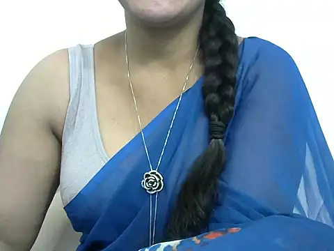 Snapshot of rashmika_reddy chatting on October 2025 05:03:01 PM rashmika reddy online show from October 2025 05:03:01 PM