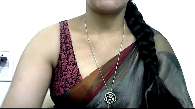 Snapshot of rashmika_reddy chatting on September 2025 04:01:01 AM rashmika reddy online show from September 2025 04:01:01 AM