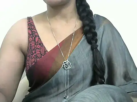 Snapshot of rashmika_reddy chatting on September 2025 05:24:01 PM rashmika reddy online show from September 2025 05:24:01 PM