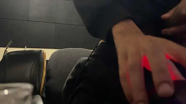 hotcamboy420 online show from November 2025 05:55:02 AM