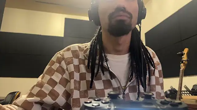 hotcamboy420 online show from November 2025 04:35:02 AM