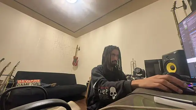 hotcamboy420 online show from October 2025 05:28:01 AM