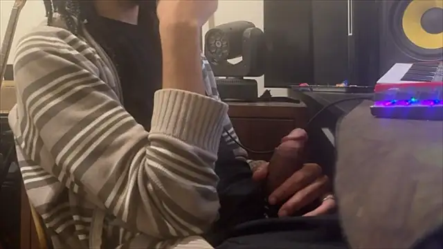 hotcamboy420 online show from November 2025 03:44:01 AM