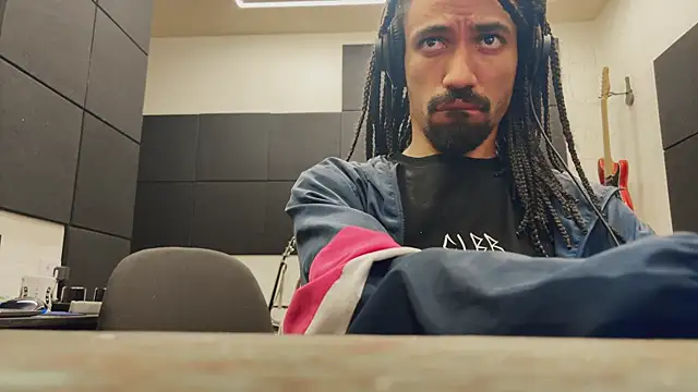 hotcamboy420 online show from November 2025 02:37:01 AM