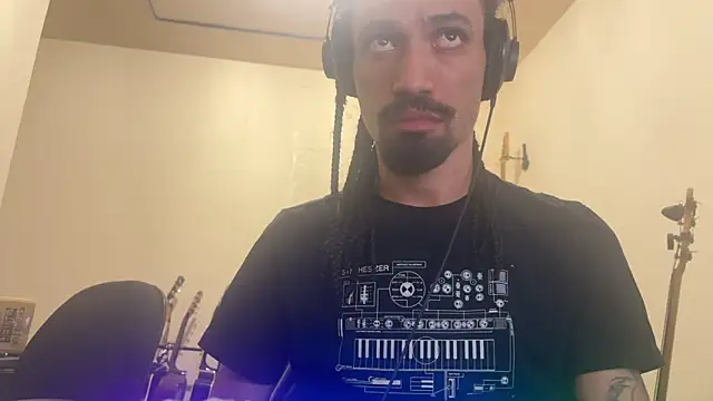 hotcamboy420 online show from October 2025 03:29:02 AM