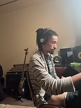 hotcamboy420 online show from October 2025 04:39:01 PM