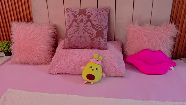 Snapshot of cristal_subin69 chatting on November 2025 12:10:02 PM cristal subin69 online show from November 2025 12:10:02 PM