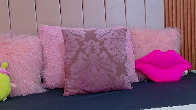 Snapshot of cristal_subin69 chatting on October 2025 12:35:03 PM cristal subin69 online show from October 2025 12:35:03 PM