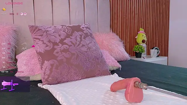 Snapshot of cristal_subin69 chatting on November 2025 12:19:02 PM cristal subin69 online show from November 2025 12:19:02 PM