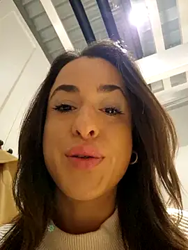 LydiaMaus96 online show from November 2025 12:32:01 PM