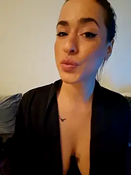 LydiaMaus96 online show from December 2025 02:46:02 AM