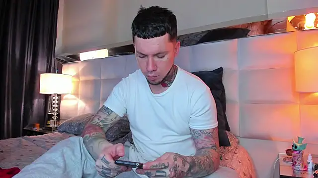 Snapshot of Adam_tatto chatting on October 2025 02:43:02 AM Adam tatto online show from October 2025 02:43:02 AM