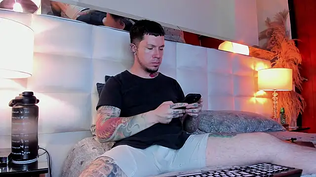 Adam tatto online show from October 2025 01:59:01 AM