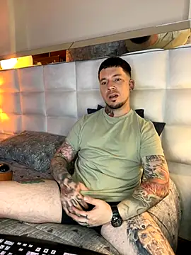 Snapshot of Adam_tatto chatting on November 2025 04:16:02 AM Adam tatto online show from November 2025 04:16:02 AM