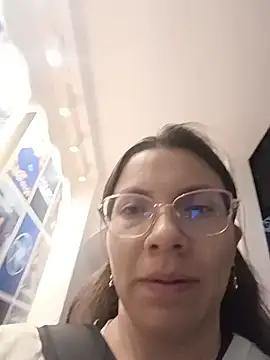 karlamorris  online show from November 2025 01:47:02 PM