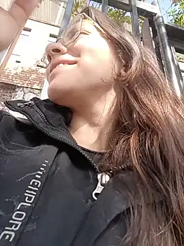 karlamorris  online show from November 2025 01:37:02 PM