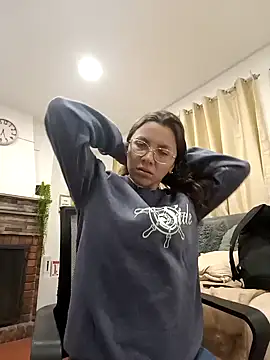 karlamorris  online show from September 2025 01:28:01 PM