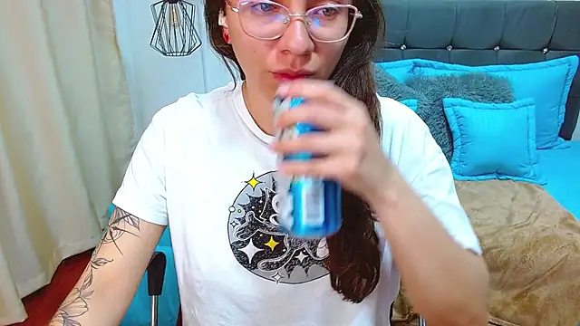 karlamorris  online show from November 2025 04:50:01 AM