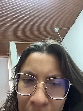 Snapshot of karlamorris_ chatting on June 2026 01:05:02 PM karlamorris online show from June 2026 01:05:02 PM