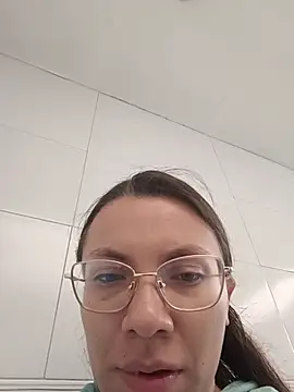 karlamorris  online show from December 2025 01:21:02 PM